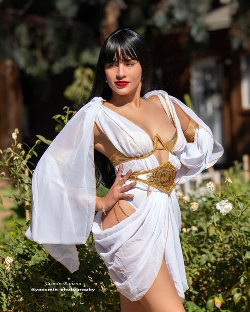 White/Gold Sultry Goddess in lace for rave looks