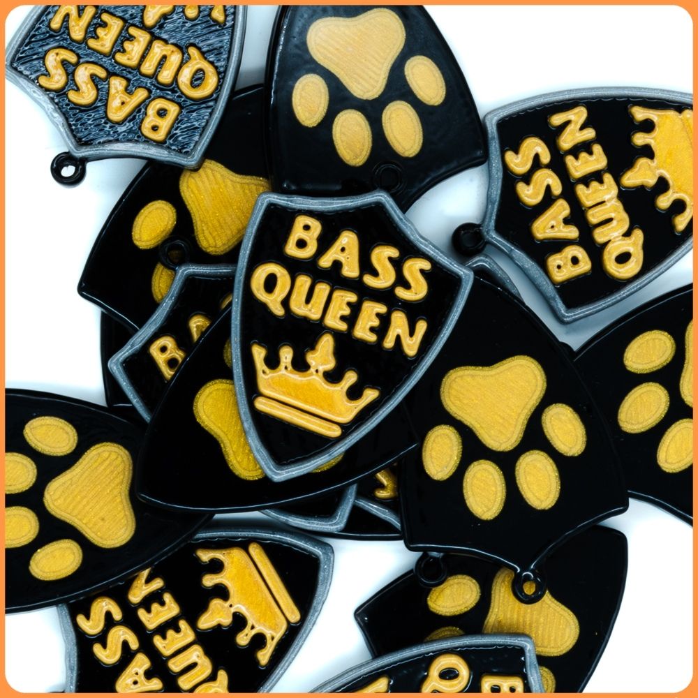 Gold Bass Queen Kandi Charm