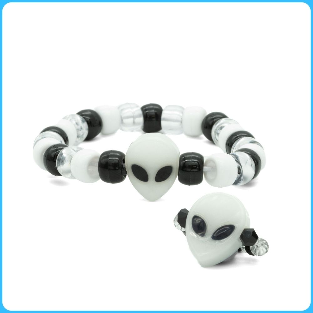 Glow-In-The-Dark Alien Kandi Ring & Bracelet Set (2 Pack)