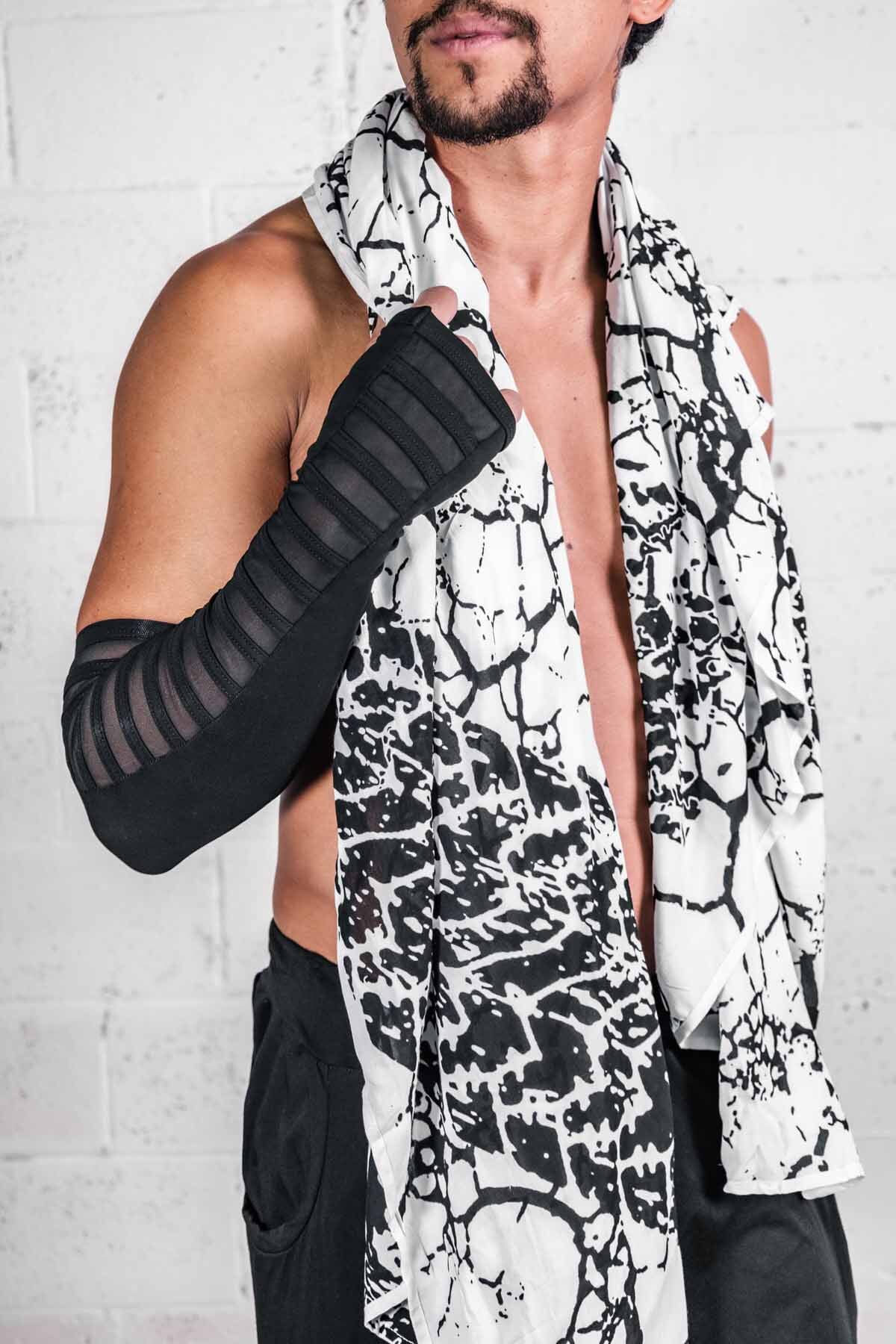 Gamut Gloves