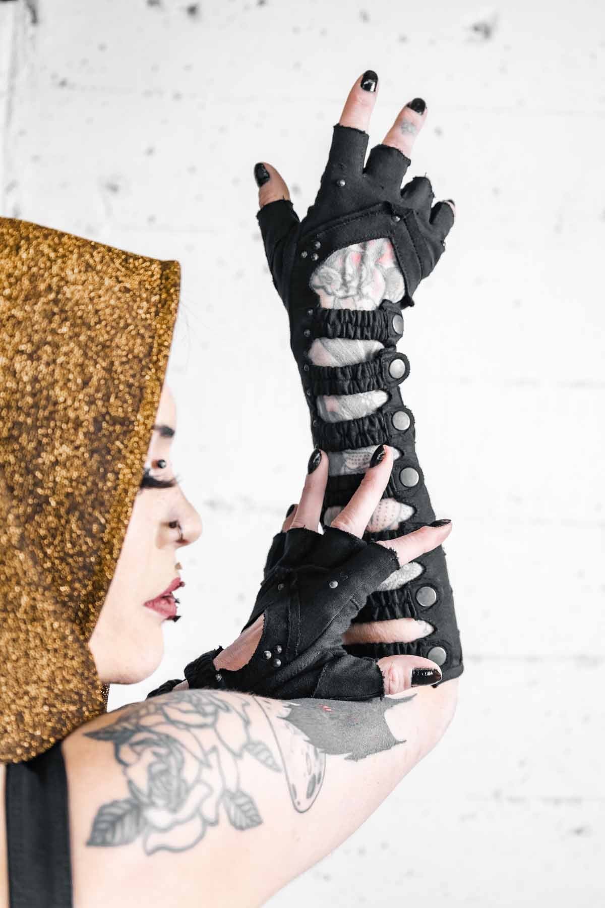 Minaret Gauntlets