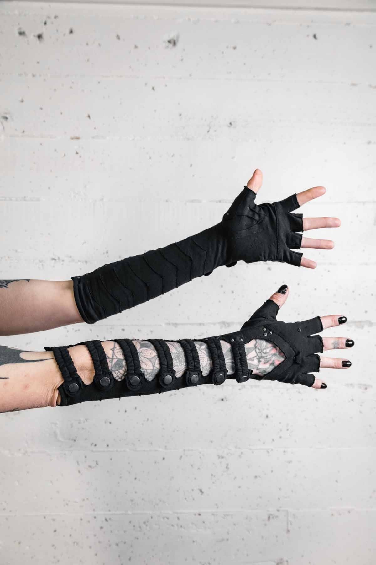 Minaret Gauntlets