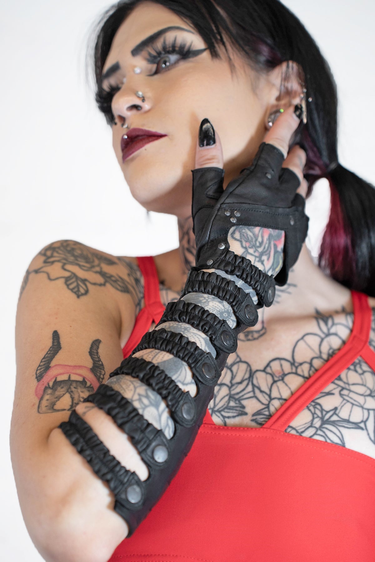 Minaret Leather Gauntlets
