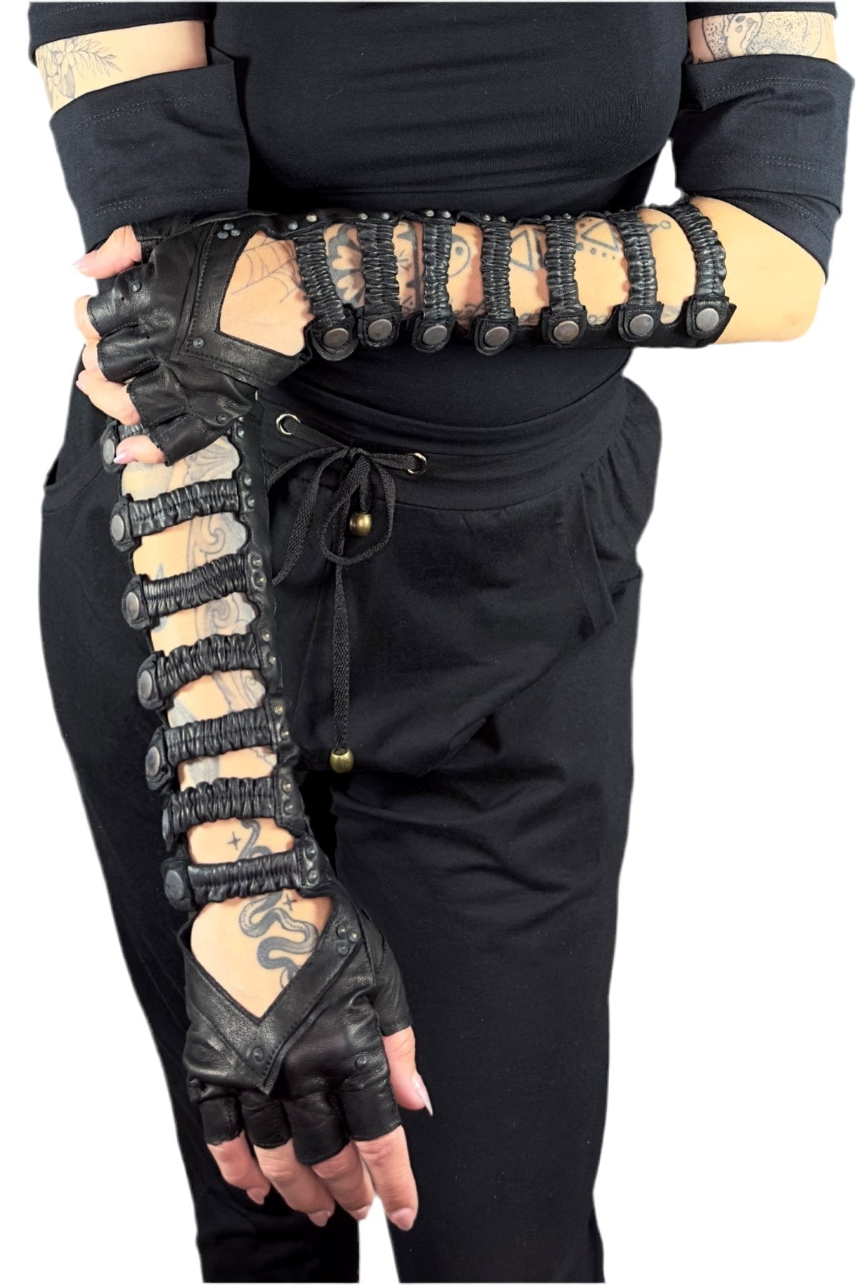 Minaret Leather Gauntlets