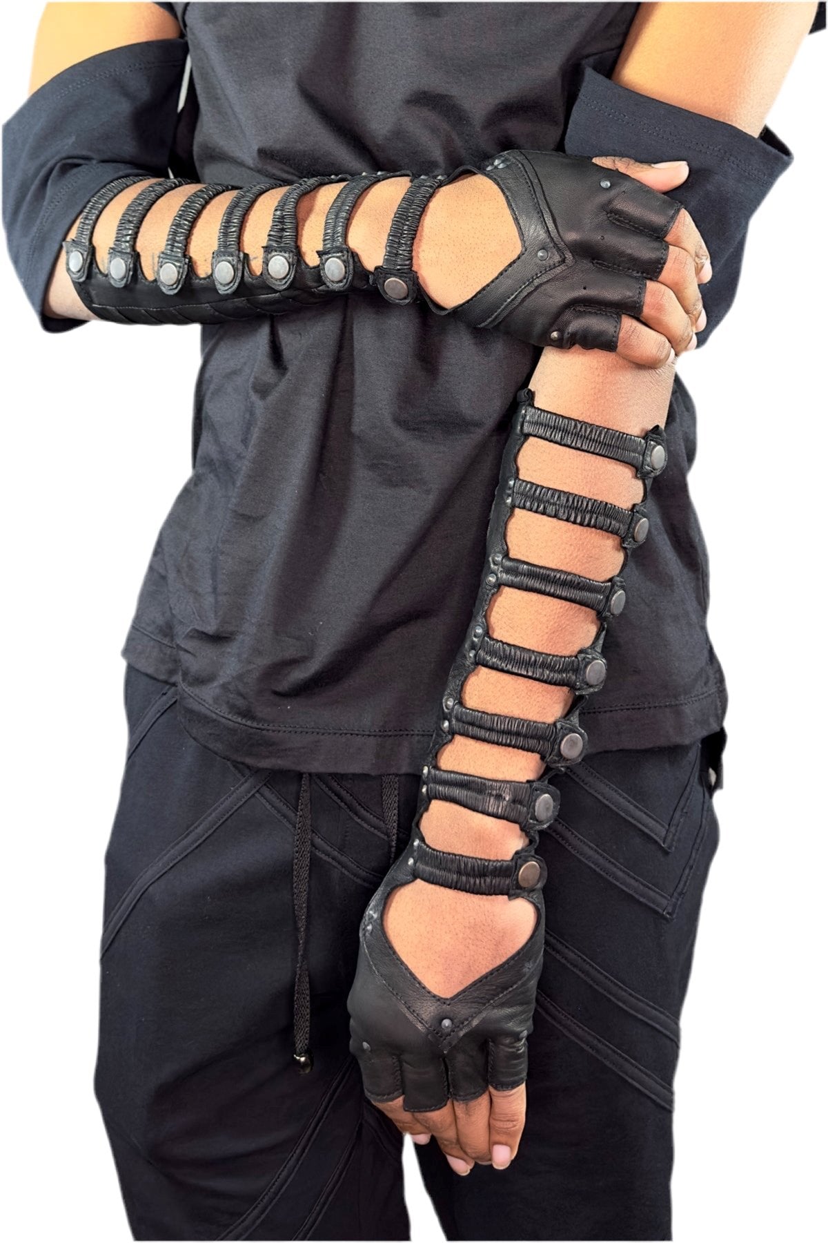 Minaret Leather Gauntlets